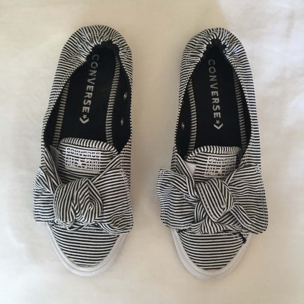 Converse slip on shoes